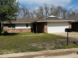 832 W 24th St N, Claremore, OK 74017