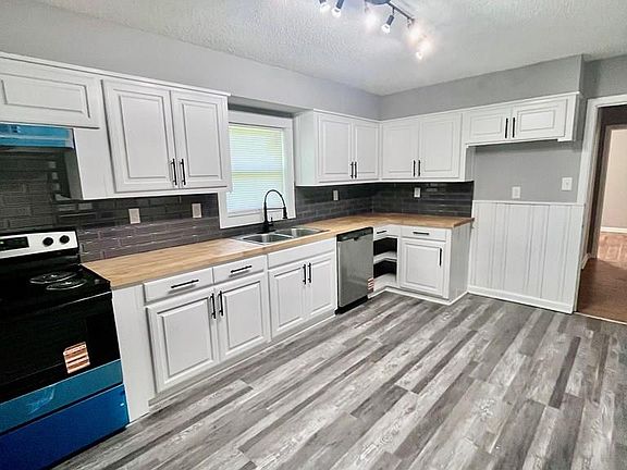 2nd image of 443 Reed Meadows Dr