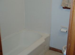 2109 Wyndhurst Rd, Toledo, OH 43607