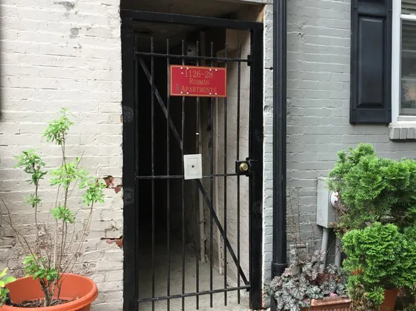 1126 Rodman St #3F, Philadelphia, PA 19147