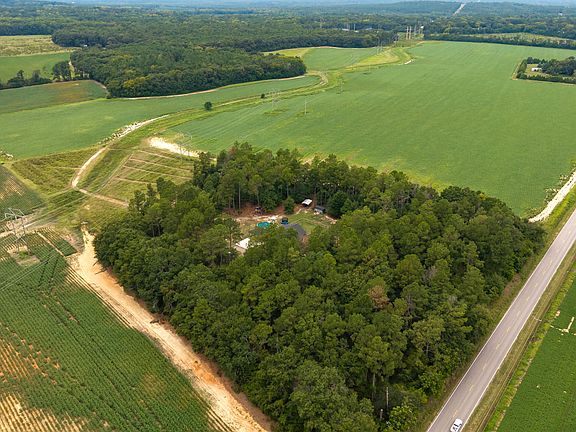3rd image of 3960 Black River Rd