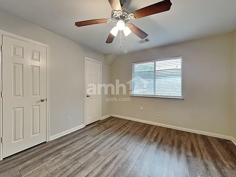 10931 S Falls Ter — Photo 14