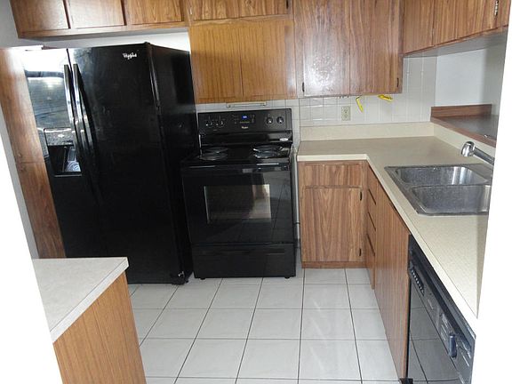2nd image of 3525 Village Blvd APT 302