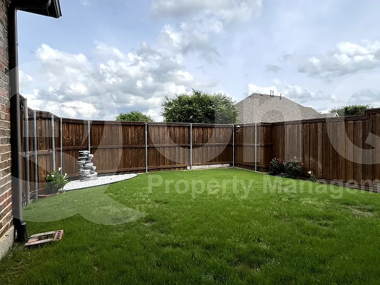 6798 Lee Meadow Dr — Photo 29
