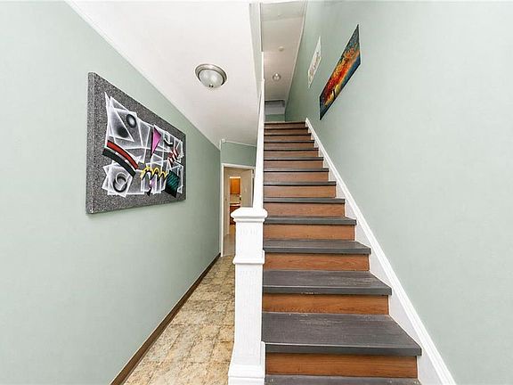 3rd image of 1664 W 6th St