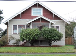 1601 4th St, Tillamook, OR 97141
