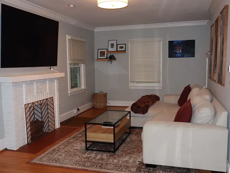 3923 Taylor Ave — Photo 3