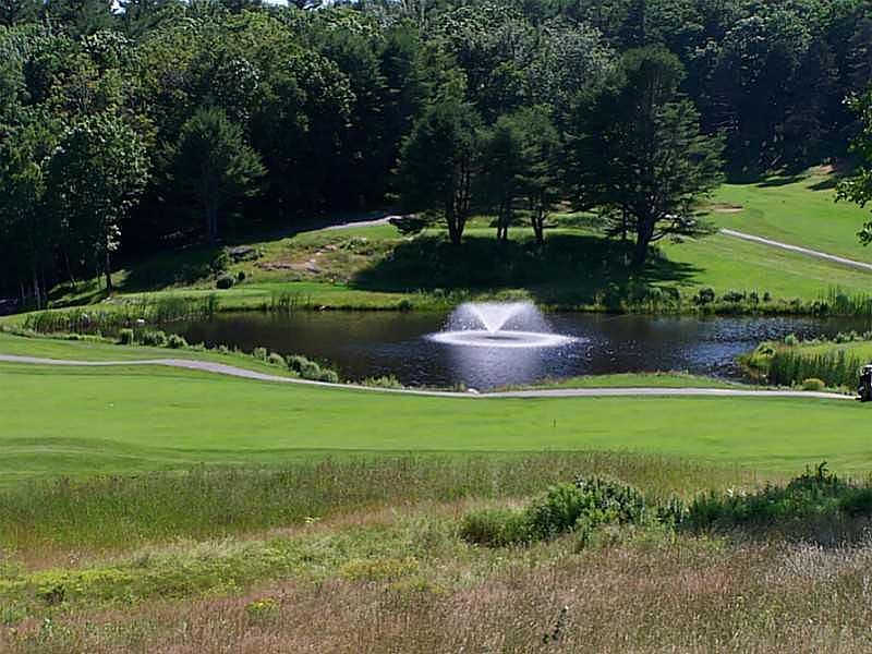 2nd image of 21 Fiddlers Green Drive