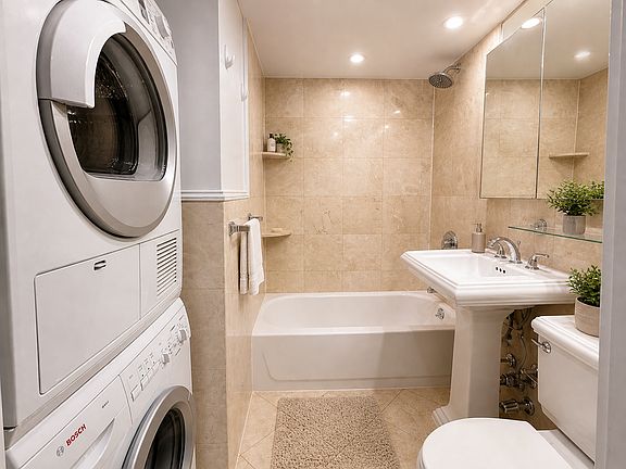 2nd image of 343 E 5th St APT 3