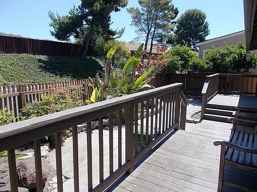 3rd image of 427 Mill Pond Dr