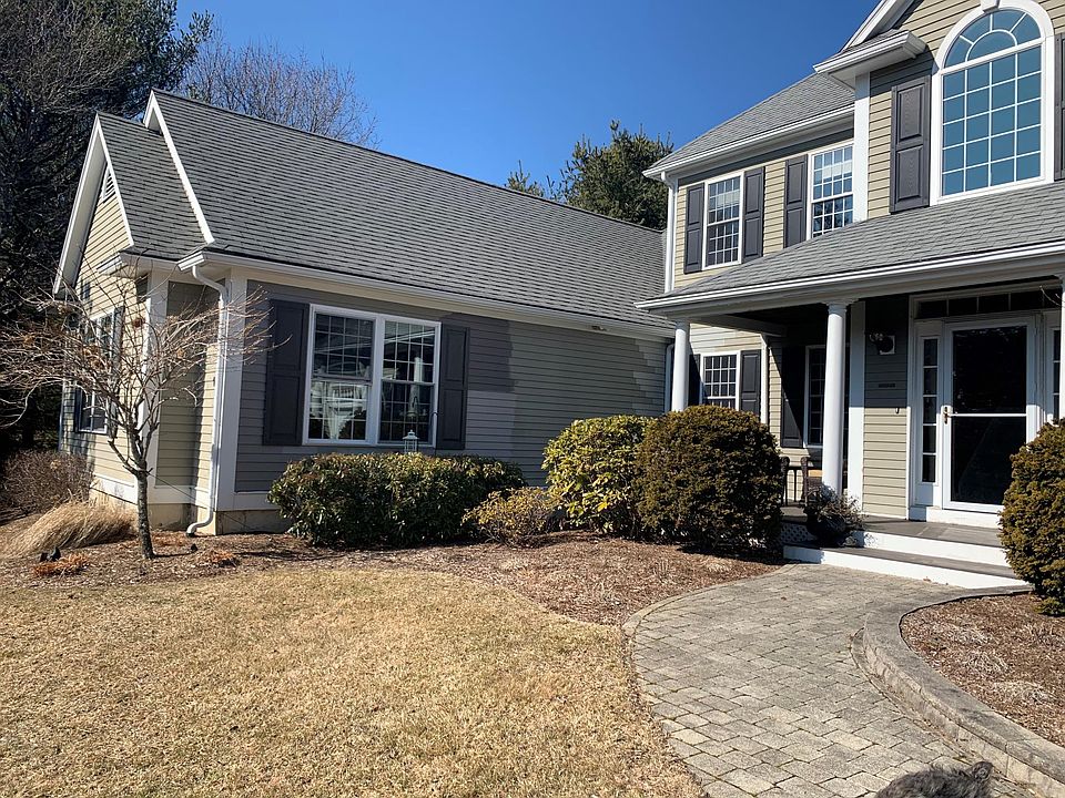 1st image of 32 Noreast Ln