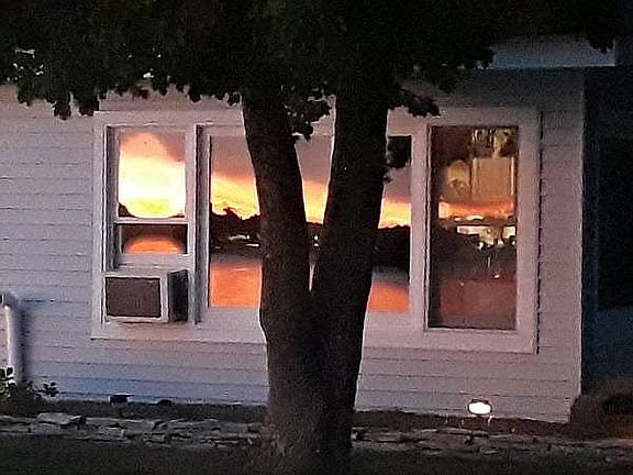 2nd image of 470 S Oak Dr