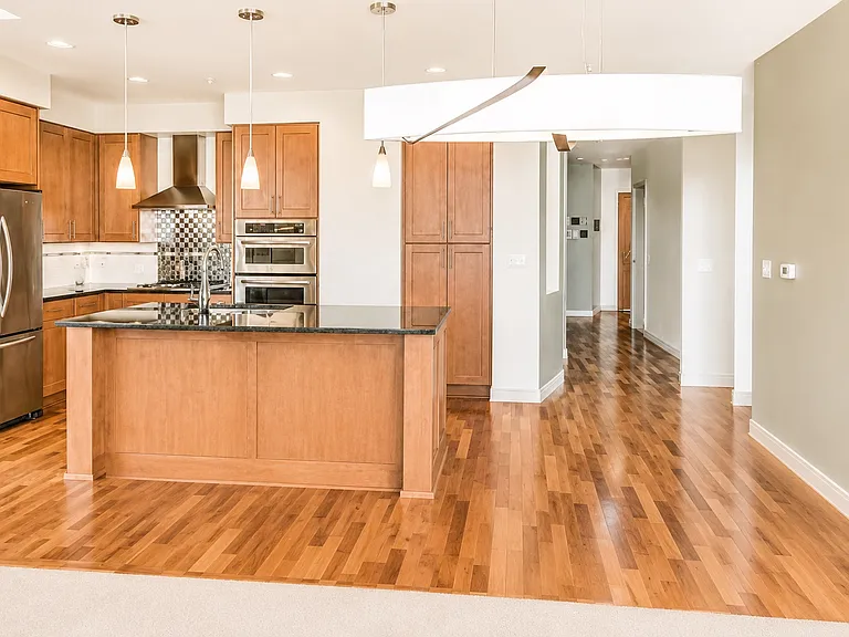 10610 NE 9th Pl #2107 — Photo 4