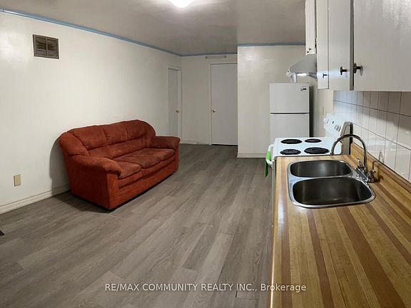 4th image of 153 Cimmaron St #Basement