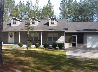 1864 N Clough Bay Rd, Waycross, GA 31503