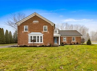 21351 Almar Dr, Shaker Heights, OH 44122