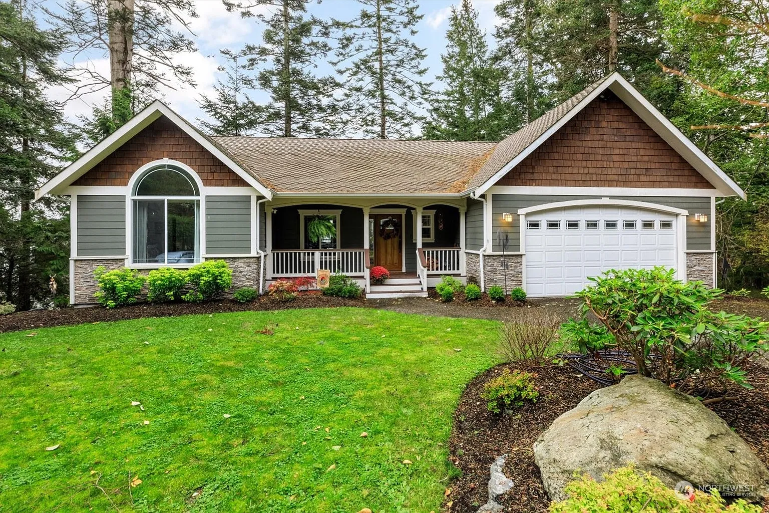 15061 Gibralter Road photo 1