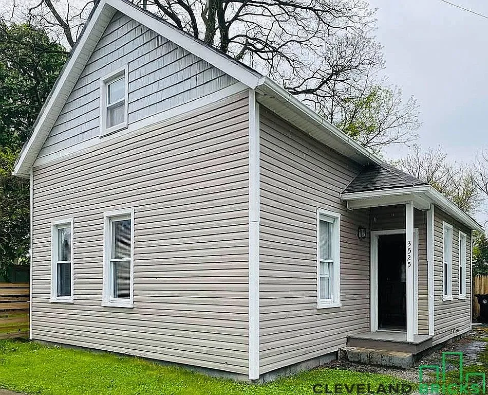 3525 Siam Ave photo 1
