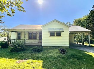 1821 Waverly Dr, Dalton, GA 30720