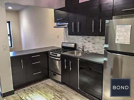 Rented by Bond New York | media 9