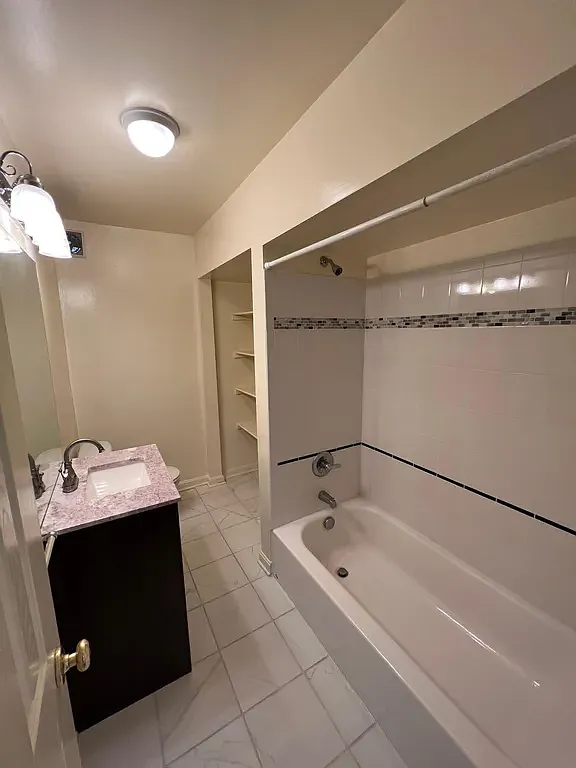 1 bed, 800 sqft, $950 — Photo 1