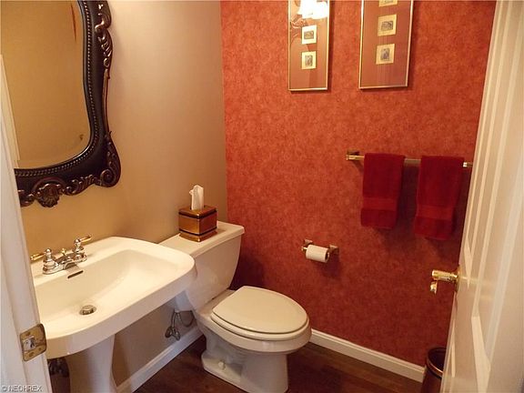4th image of 2727 Wyndgate Ct #2727