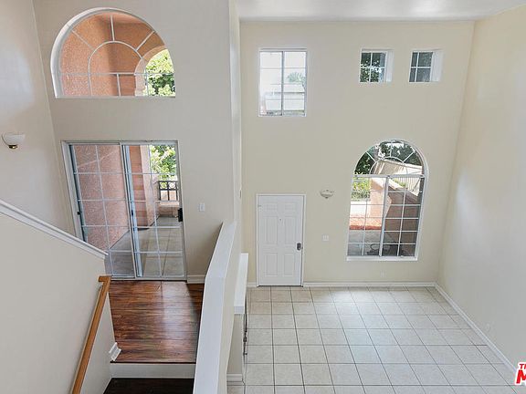 4th image of 1205 Jamaica Ln