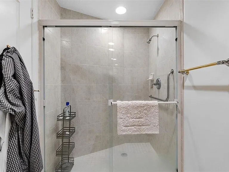 100 Beach Dr NE #1501 — Photo 49