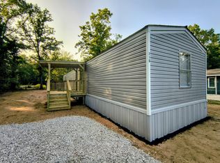 715 Windwood Dr, Livingston, TX 77351