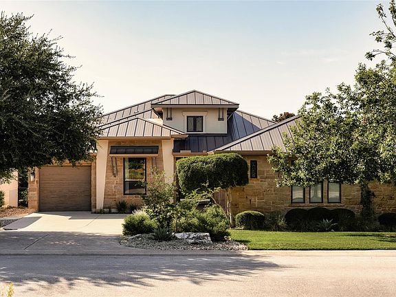 2nd image of 8320 Carranzo Dr