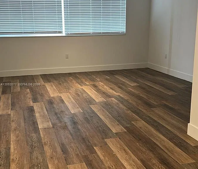141 NW 16th Ave #5 — Photo 2