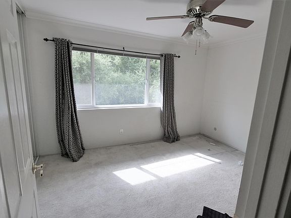 4th image of 7050 Rainbow Dr APT 2