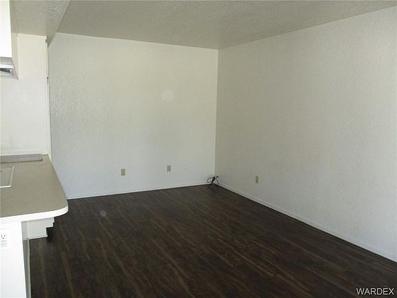 2nd image of 5090 S La Calzada Dr