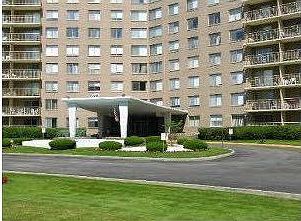 1st image of 7061 N Kedzie Ave Suite 1213