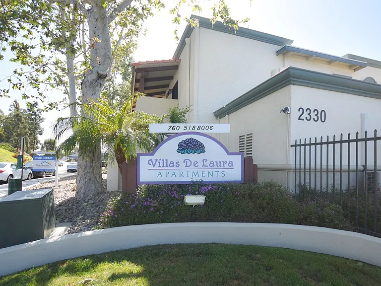 Villas de Laura Apts — Photo 18