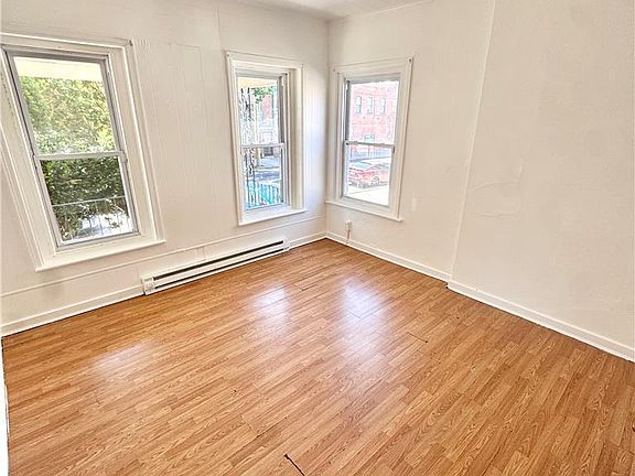 2nd image of 535 W Tilghman St