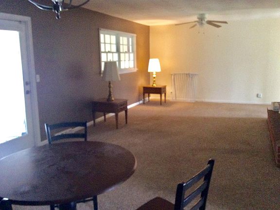 5th image of 1652 Chrissie Ln