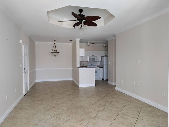 4th image of 2729 Via Murano #431-1