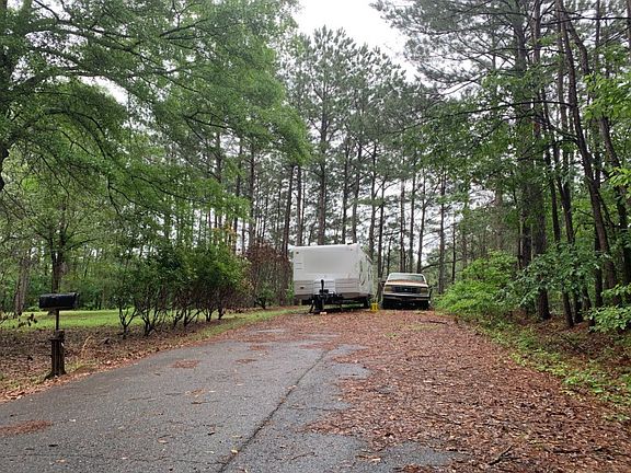 5th image of 158 Olympia Dr