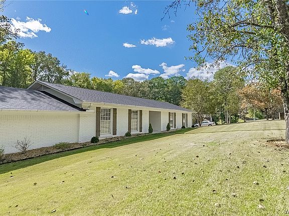 3rd image of 3209 Paddlecreek Ln