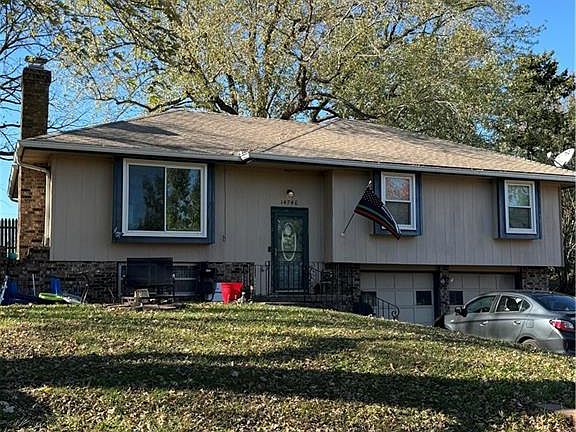 2nd image of 14740 Red Rock Dr