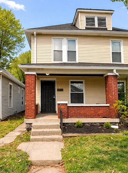 1344 N Dearborn St — Photo 1