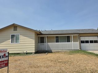 2806 Cherokee Ln, Casper, WY 82604