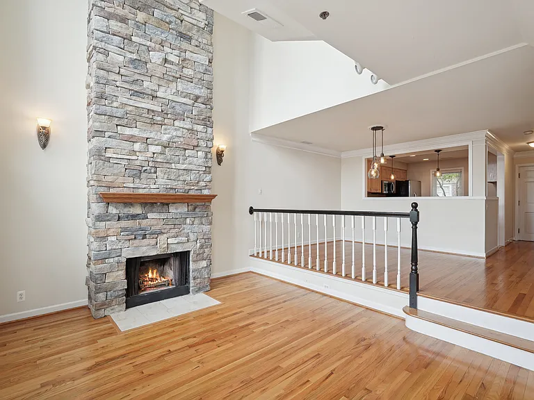 158 N Union St #Townhouse 158 — Photo 10