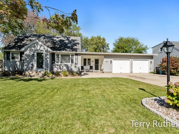 1936 Lawnel Ave, Muskegon, MI 49441