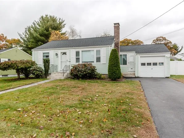 189 Poplar Dr, Cranston, RI 02920