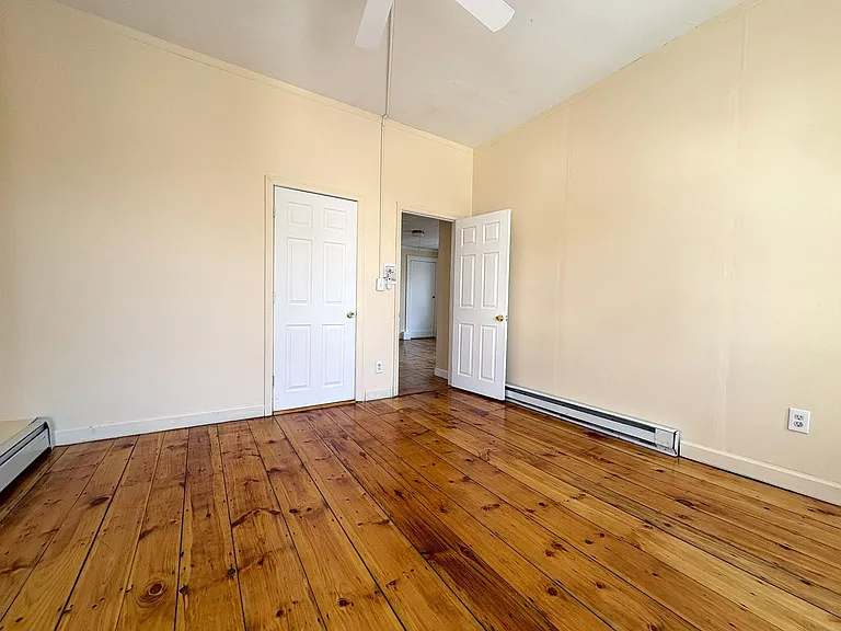21-27 Clare St, Lowell — Photo 12