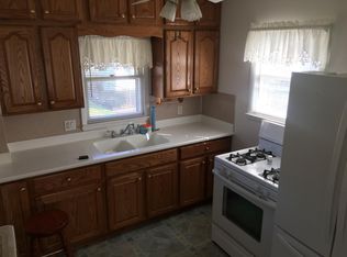 852 Sawyer Rd, Toledo, OH 43615