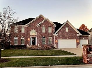 3715 Bluejay Ln, Naperville, IL 60564