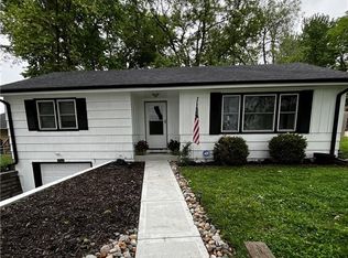 110 N Ridge Ave, Liberty, MO 64068